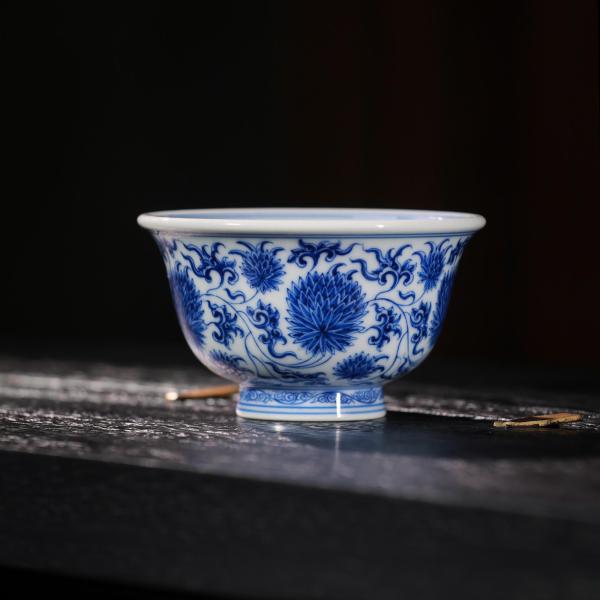 Chrysanthemum Pattern Press Hand Cup